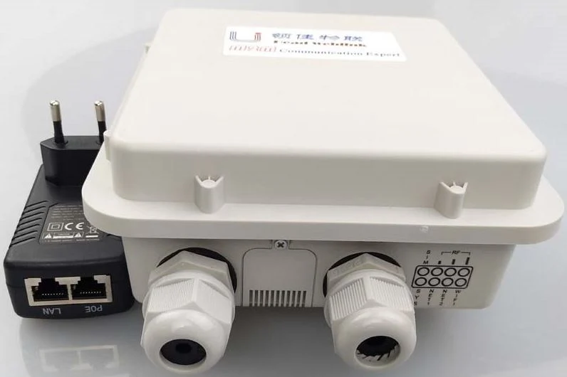 2 LAN Port Waterproof and Dustproof Industry 4G Router Outdoor Wireless Router