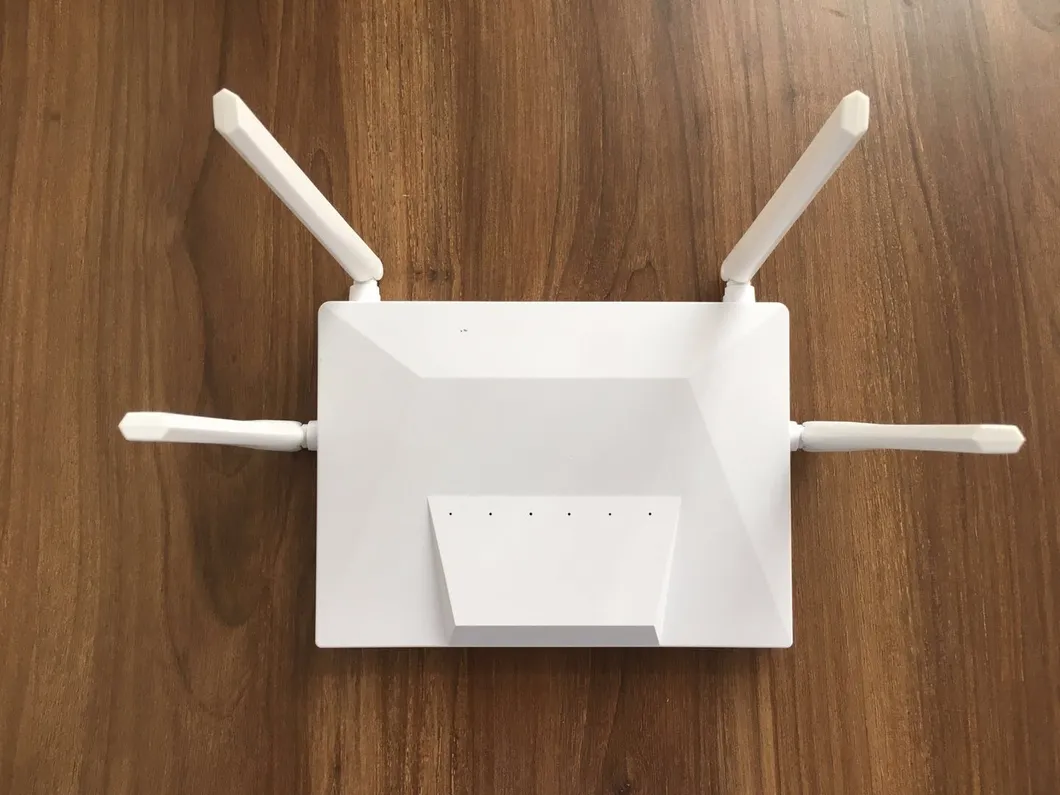 4 Antenna Gigabit 4G CPE 2.4GHz&5.8GHz Wireless Dual-Band WiFi Router for 32 Devices